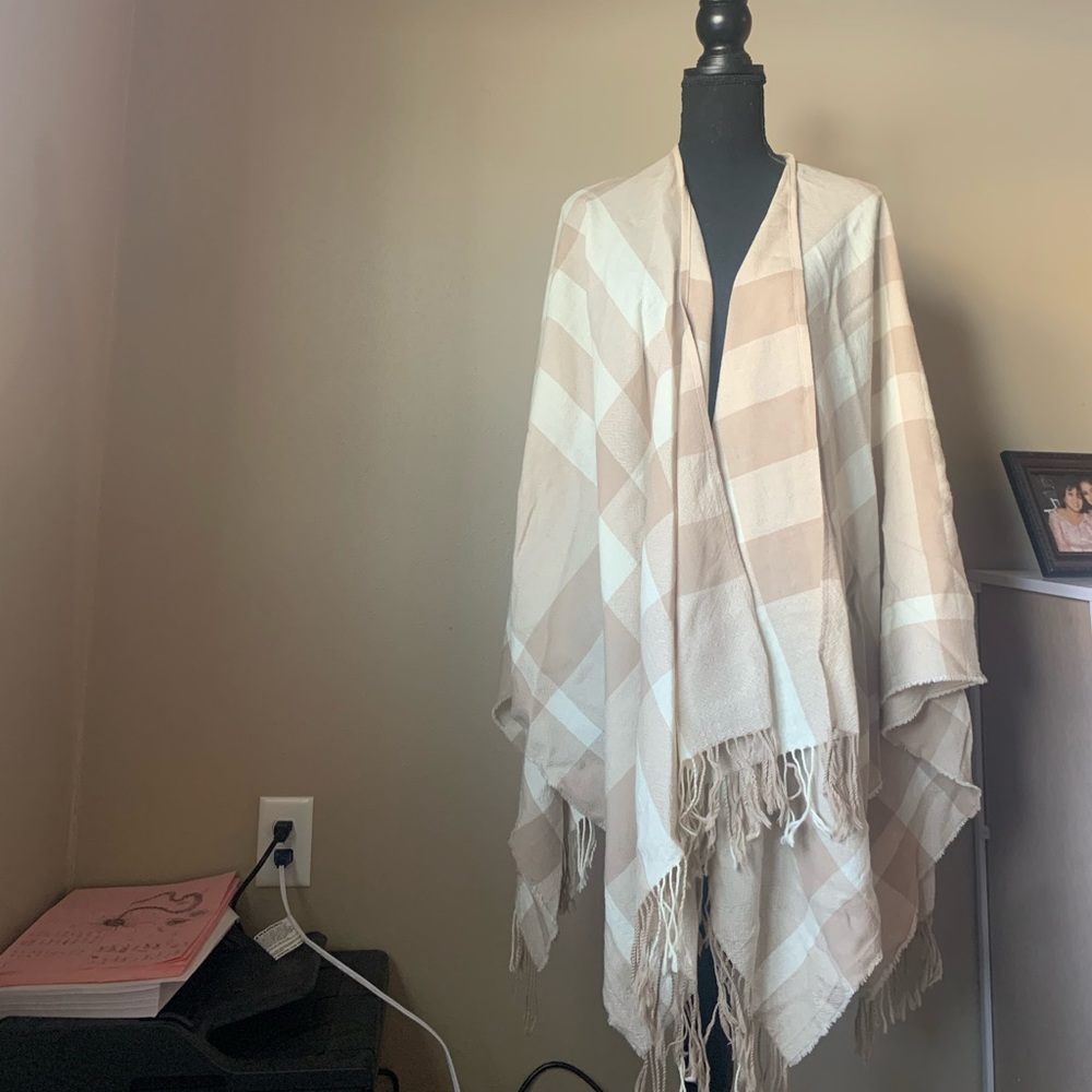 Burberry Merino outwear scarves
